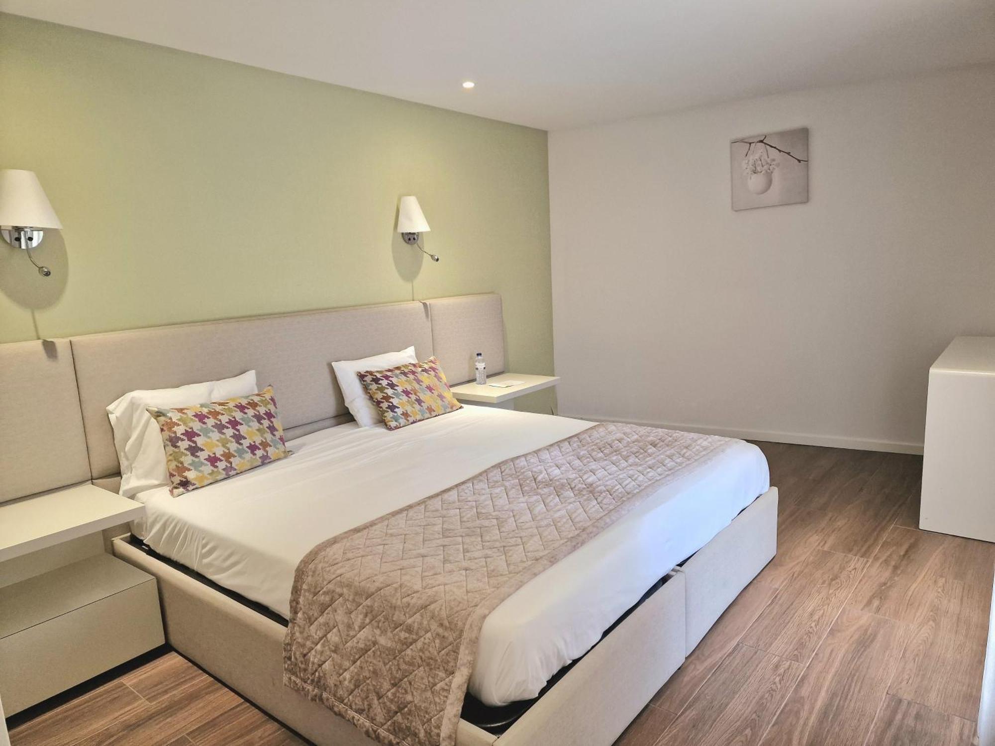 パーソス・デ・フェレイラ Quinta Dos Jasmins Bed & Breakfast エクステリア 写真